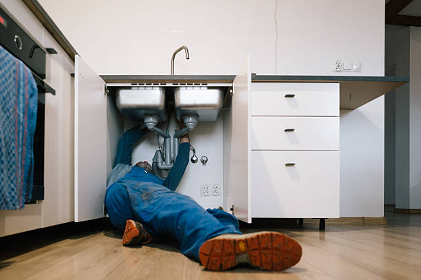 Professional Emergency Plumber technician working in Colfax, CA